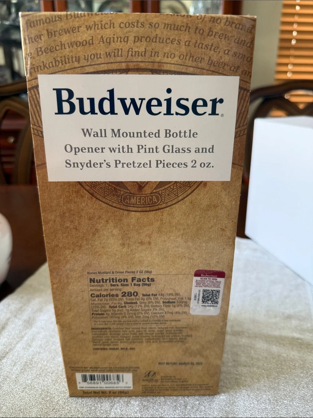 Budweiser wall mounted cast iron bottle opener & pint glass gift set no pretzel